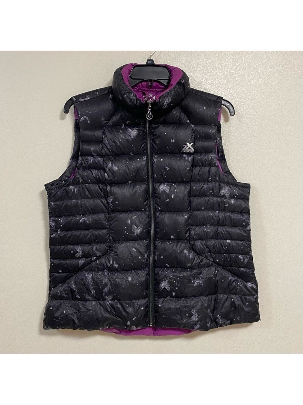 ZeroXPosur Vest Women’s Size XXL Black Purple Moon space print Down puffer vest